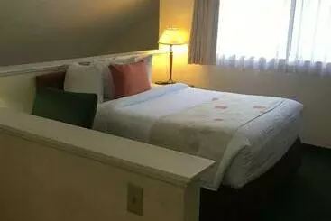 إقامة Fairbridge Inn & Suites  Akron Copley Township  West