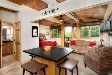ホテル Laurelwood Condominiums, A Destination Residence