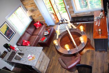 酒店 Breck Creekside At Wildwood Suites