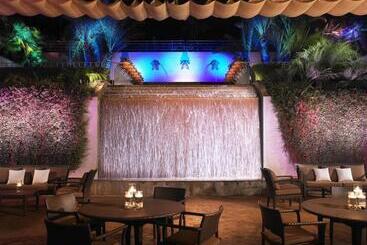 בית מלון כפרי The Westin South Coast Plaza, Costa Mesa