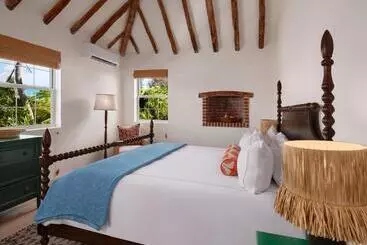 Hotel Cambridge Beaches Resort And Spa