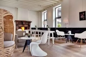 Отель Le Saint James