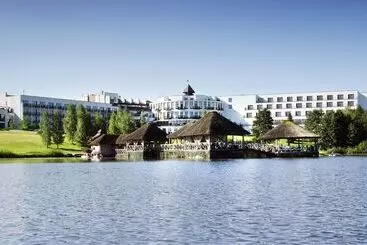 هتل Vilnius Grand Resort