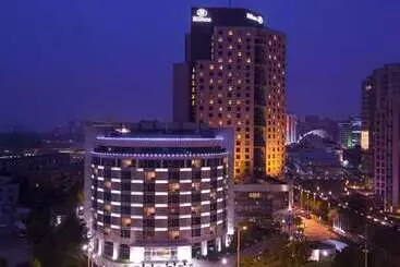 هتل Hilton Beijing