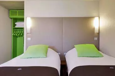 בית מלון כפרי Campanile Versailles Buc