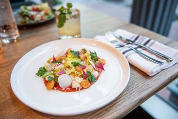 Szálloda Theo New Orleans, Tapestry Collection By Hilton