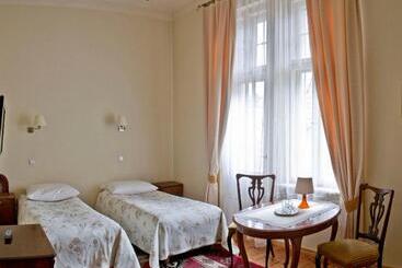 هتل Pensjonat Eden