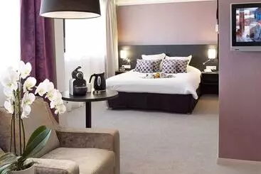 ホテル Best Western Plus  Metz Technopole