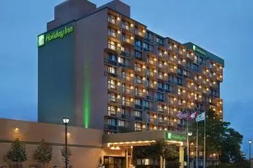 Hotelli Holiday Inn Toronto  Yorkdale