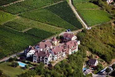 Hotel Kanzel Residence Et Suite