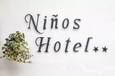Niños Hotel Meloc