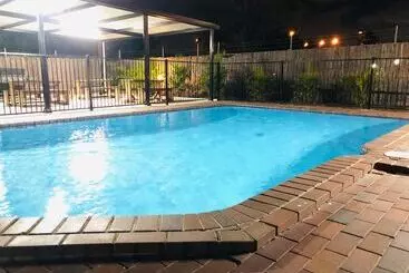 酒店 Campbelltown Colonial Motor Inn