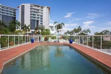 Hotel Breakfree Royal Harbour