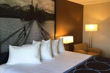 Hotel Super 8 By Wyndham Spruce Grove