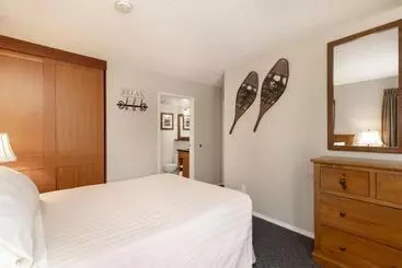 Hotel Tantalus Resort Lodge