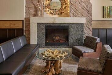 Varscona Hotel On Whyte