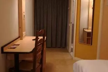 בית מלון כפרי Au Germenoy