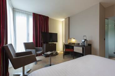 هتل Oceania Brest