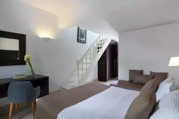 9 Muses Santorini Resort