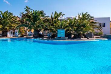 Bungalouri Caldera View Resort   Adults Only