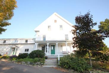 Hotell Highland Lake Inn