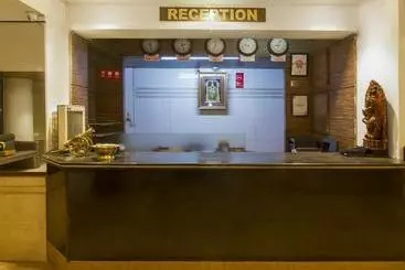 Hotelli Panchratna By Oyo Rooms