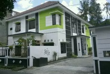 Pensione Greenhouse Exclusive Tegalwaras