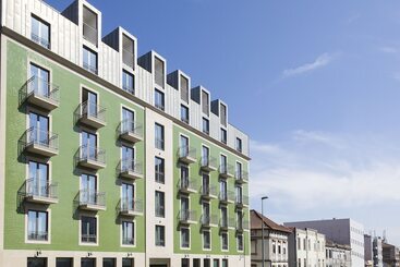 هتل Acta The Avenue