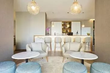 Hotelli Acta The Avenue