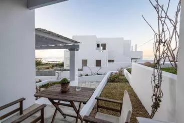 ツーリストアパートメント Almyra Guesthouses