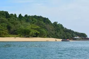 Hotel The Jemuruk Island Resort