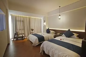 ホテル 張家界武陵源北岸輕奢客棧 森林公園店