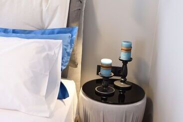 Pensió Magnifique Luxury Suites