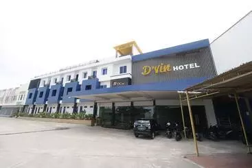 Hotel Reddoorz Plus @ Tanjung Uncang Batam