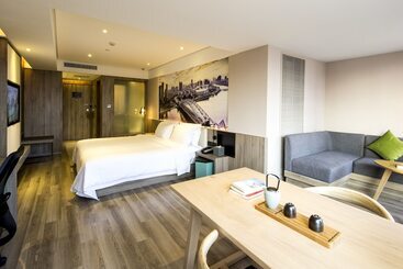 Atour Hotel Jinwan Plaza Railway Station Tianjin