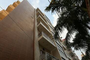 Hotel Chirag House By Oyo Rooms