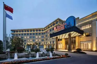 Hotel Ramada Wyndham Zhengzhou Xinzheng