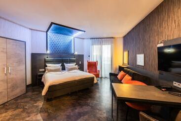Otel Premium By Gs