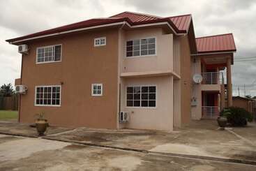 هتل Palena Gardens