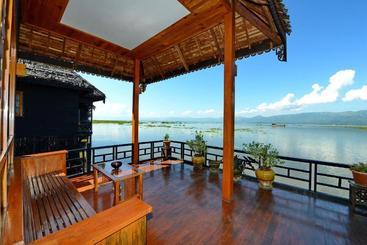 Myanmar Treasure Resorts Inle