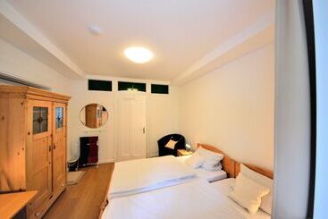 Huoneistohotelli Pension Kaiser Ludwig