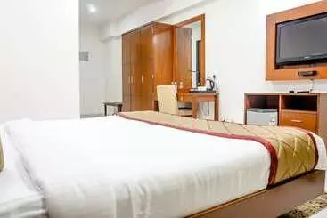 The Altruist Business Hotel Navi Mumbai 1