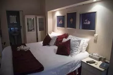 هتل Onthesummit Lodge & Conference Venue