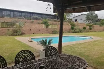 Hotel Outeniquabosch Lodge