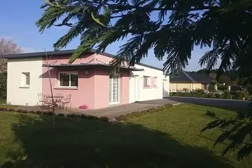 Apartaments turístics Guilvinec / Treffiagat House On One Level On Large Closed Garden