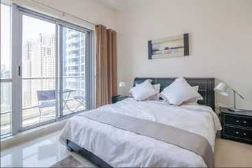 公寓 Driven Holiday Homes  Bay Central