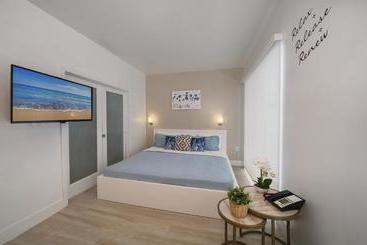 Aparthotel Strand On Ocean By Ss Vacation Rentals Adult Exclusive