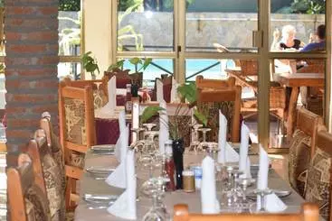 هتل Ngorongoro Lodge & Campsite