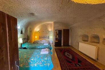 Hotel Karadut Cave