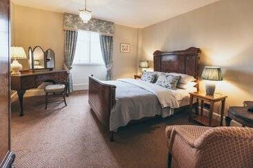 هتل Rowton Castle